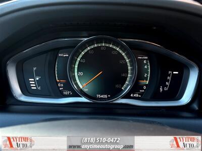 2017 Volvo XC60 T5 Dynamic   - Photo 13 - Sherman Oaks, CA 91403-1701