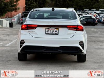 2023 Kia Forte LXS   - Photo 6 - Sherman Oaks, CA 91403-1701