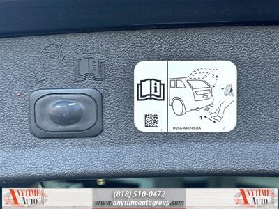 2018 Ford Escape Titanium   - Photo 30 - Sherman Oaks, CA 91403-1701