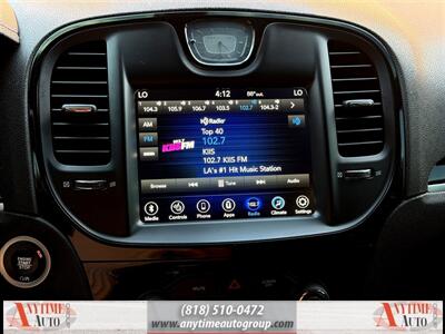 2018 Chrysler 300 Series S - Photo 14 - Sherman Oaks, CA 91403-1701