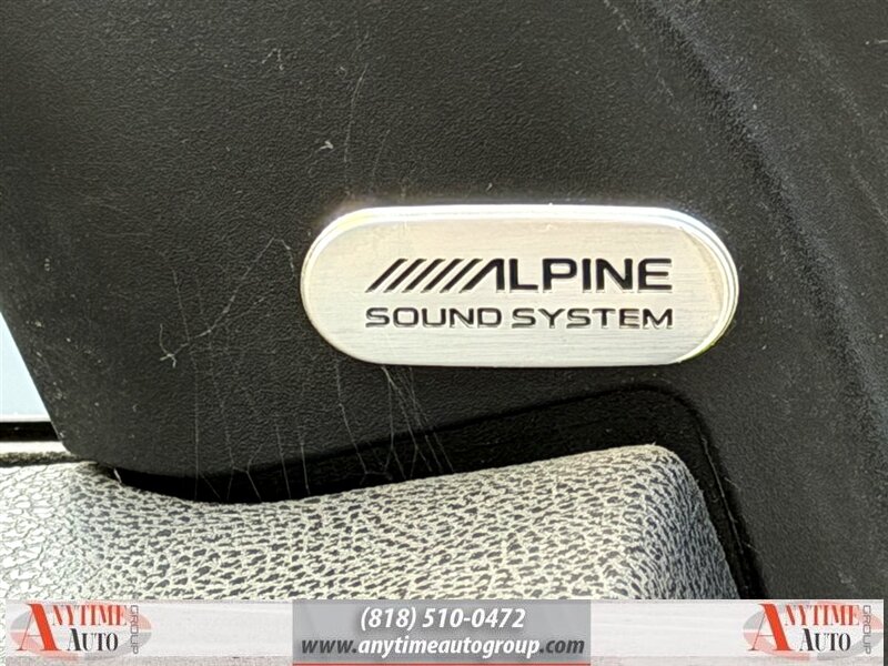 2018 Chrysler 300 Series S - Photo 20 - Sherman Oaks, CA 91403-1701