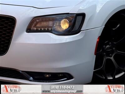 2018 Chrysler 300 Series S - Photo 25 - Sherman Oaks, CA 91403-1701