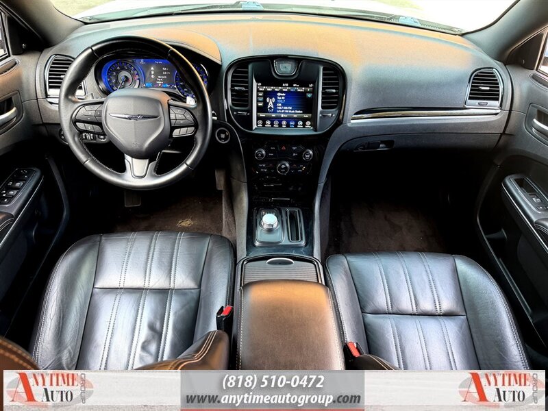 2018 Chrysler 300 Series S - Photo 8 - Sherman Oaks, CA 91403-1701