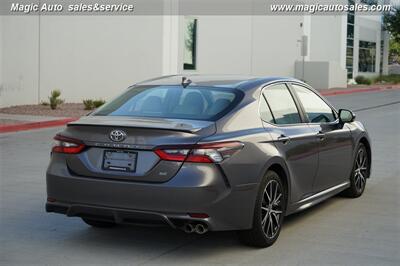 2021 Toyota Camry SE   - Photo 6 - Phoenix, AZ 85034