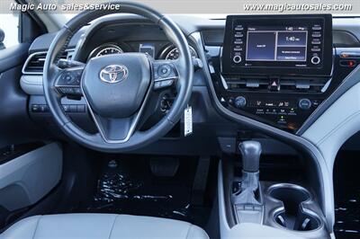 2022 Toyota Camry SE   - Photo 28 - Phoenix, AZ 85034