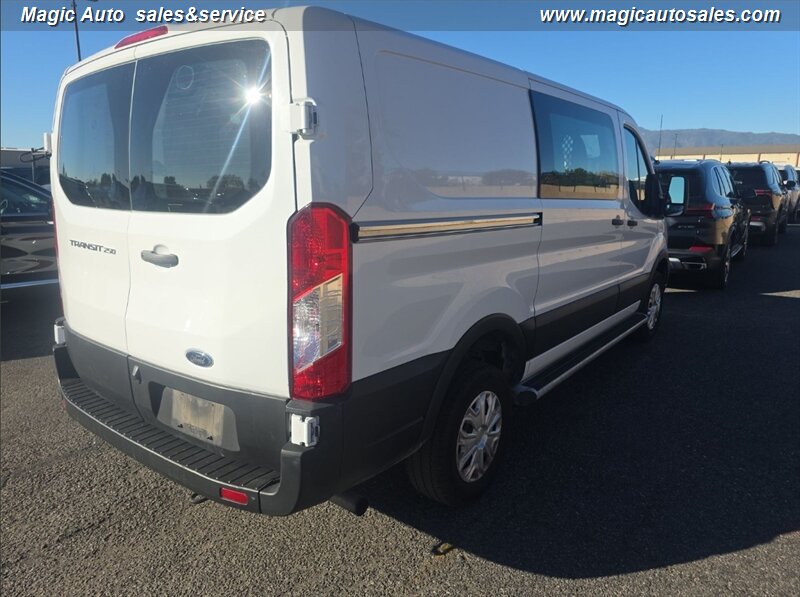 2024 Ford Transit 250  