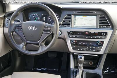 2017 Hyundai SONATA Hybrid Limited   - Photo 26 - Phoenix, AZ 85034