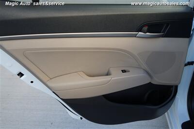 2017 Hyundai ELANTRA SE   - Photo 20 - Phoenix, AZ 85034