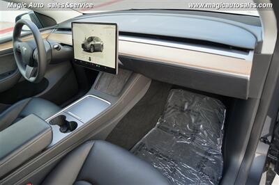 2023 Tesla Model Y Long Range - Photo 19 - Phoenix, AZ 85034