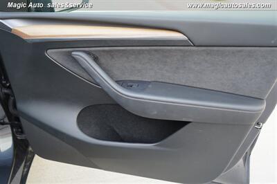 2023 Tesla Model Y Long Range - Photo 20 - Phoenix, AZ 85034