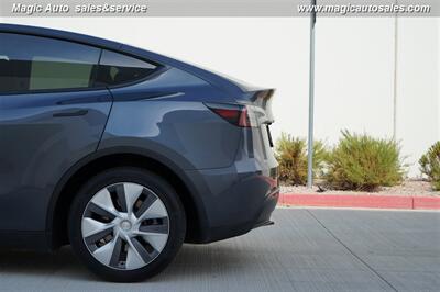 2023 Tesla Model Y Long Range - Photo 12 - Phoenix, AZ 85034