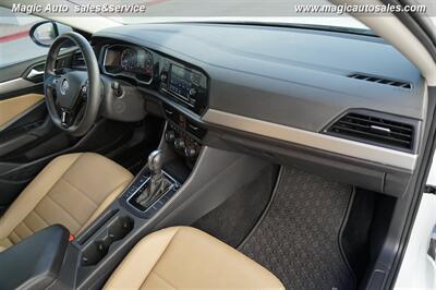 2021 Volkswagen Jetta SE   - Photo 15 - Phoenix, AZ 85034
