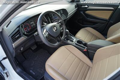 2021 Volkswagen Jetta SE   - Photo 12 - Phoenix, AZ 85034