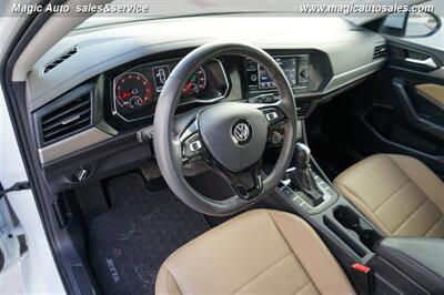 2021 Volkswagen Jetta SE   - Photo 13 - Phoenix, AZ 85034
