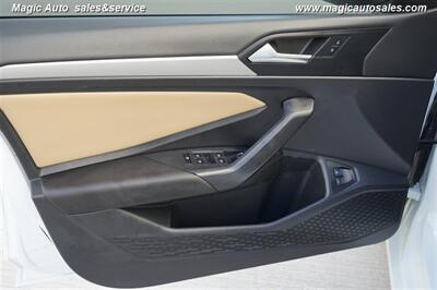 2021 Volkswagen Jetta SE   - Photo 11 - Phoenix, AZ 85034