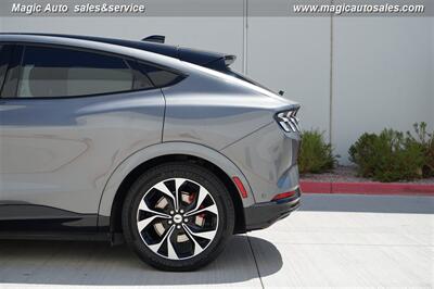 2021 Ford Mustang Mach-E Premium   - Photo 9 - Phoenix, AZ 85034