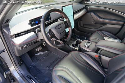 2021 Ford Mustang Mach-E Premium   - Photo 14 - Phoenix, AZ 85034