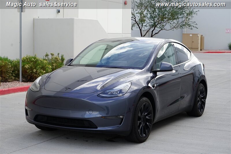 2023 Tesla Model Y  Base - Photo 1 - Phoenix, AZ 85034