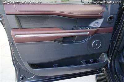 2024 Ford Expedition MAX Limited   - Photo 17 - Phoenix, AZ 85034