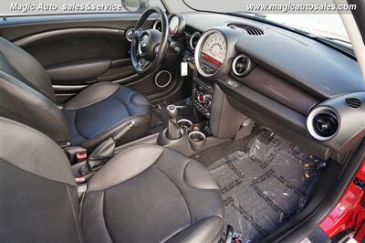 2013 MINI Hardtop Cooper S   - Photo 17 - Phoenix, AZ 85034