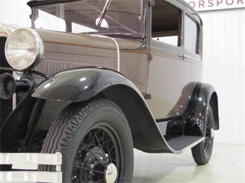 1930 Ford Model A Tudor Sedan   - Photo 5 - Fort Wayne, IN 46804
