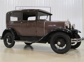 1930 Ford Model A Tudor Sedan   - Photo 17 - Fort Wayne, IN 46804