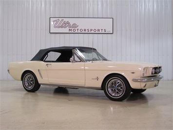 1965 Ford Mustang GT Convertible   - Photo 51 - Fort Wayne, IN 46804