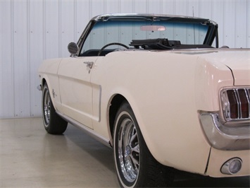 1965 Ford Mustang GT Convertible   - Photo 23 - Fort Wayne, IN 46804