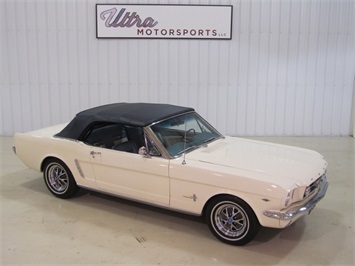 1965 Ford Mustang GT Convertible   - Photo 52 - Fort Wayne, IN 46804