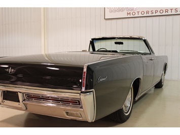 1967 Lincoln Continental   - Photo 12 - Fort Wayne, IN 46804