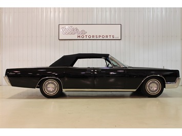 1967 Lincoln Continental   - Photo 3 - Fort Wayne, IN 46804