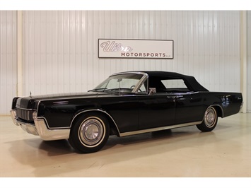 1967 Lincoln Continental   - Photo 2 - Fort Wayne, IN 46804