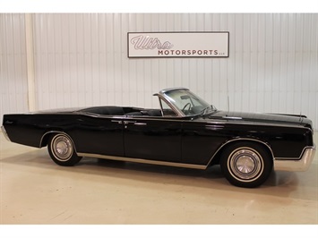 1967 Lincoln Continental   - Photo 1 - Fort Wayne, IN 46804