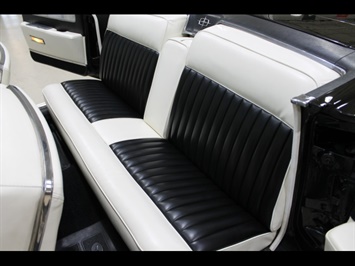 1961 Lincoln Continental Convertible   - Photo 25 - Fort Wayne, IN 46804