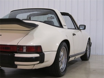 1975 Porsche 911 S   - Photo 15 - Fort Wayne, IN 46804