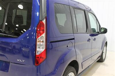 2016 Ford Transit Connect Wagon XLT   - Photo 11 - Fort Wayne, IN 46804