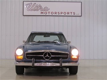 1969 Mercedes-Benz 280   - Photo 5 - Fort Wayne, IN 46804