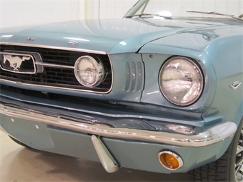 1966 Ford Mustang Convertible   - Photo 9 - Fort Wayne, IN 46804