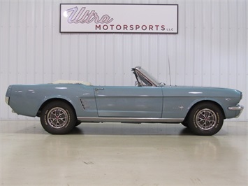 1966 Ford Mustang Convertible   - Photo 3 - Fort Wayne, IN 46804