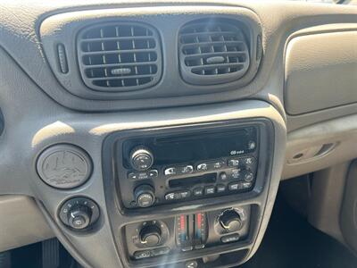 2003 Chevrolet TrailBlazer LS   - Photo 46 - Los Angeles, CA 91306