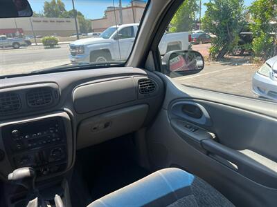 2003 Chevrolet TrailBlazer LS   - Photo 21 - Los Angeles, CA 91306