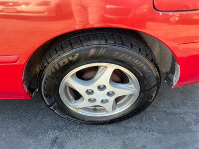 2001 Toyota Camry Solara SE   - Photo 13 - Los Angeles, CA 91306