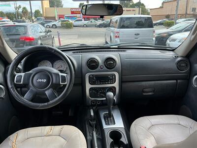 2002 Jeep Liberty Limited   - Photo 20 - Los Angeles, CA 91306