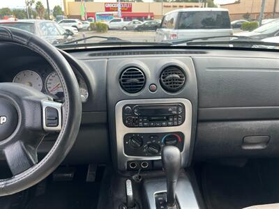 2002 Jeep Liberty Limited   - Photo 22 - Los Angeles, CA 91306