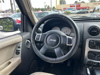 2002 Jeep Liberty Limited   - Photo 23 - Los Angeles, CA 91306