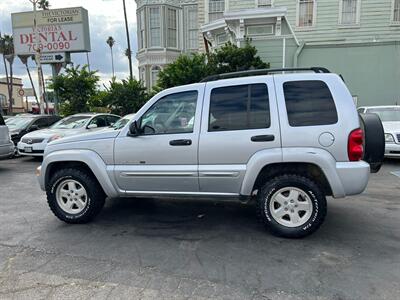 2002 Jeep Liberty Limited   - Photo 29 - Los Angeles, CA 91306