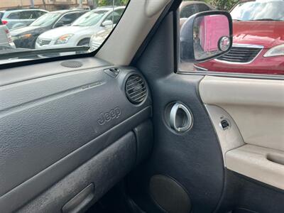 2002 Jeep Liberty Limited   - Photo 44 - Los Angeles, CA 91306