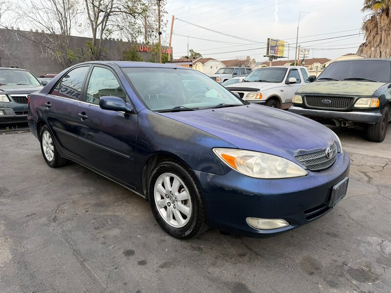 2004 Toyota Camry XLE V6  