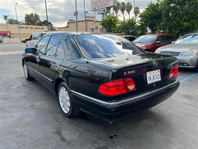 1996 Mercedes-Benz E 320   - Photo 10 - Los Angeles, CA 91306