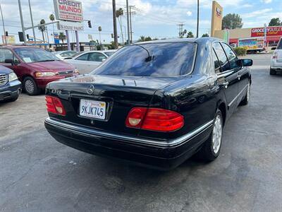 1996 Mercedes-Benz E 320   - Photo 9 - Los Angeles, CA 91306